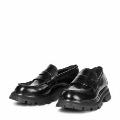 Alexander McQueen Wander Leather Loafers -Alexander McQueen Sales Store unnamed file 1031