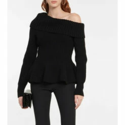 Alexander McQueen One-shoulder Wool And Cashmere Sweater 7 Alexander McQueen One-shoulder Wool And Cashmere Sweater -Alexander McQueen Sales Store unnamed file 1217