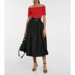 Alexander McQueen Off-shoulder Knit Top