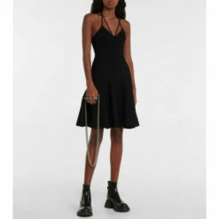 Alexander McQueen Four Ring Micro Leather Wallet On Chain 7 Alexander McQueen Four Ring Micro Leather Wallet On Chain -Alexander McQueen Sales Store unnamed file 1639