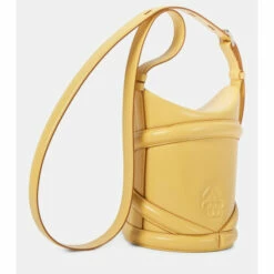 Alexander McQueen Curve Small Leather Bucket Bag -Alexander McQueen Sales Store unnamed file 1694