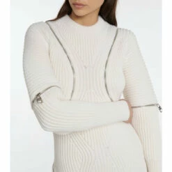 Alexander McQueen Wool And Cashmere Minidress 6 Alexander McQueen Wool And Cashmere Minidress -Alexander McQueen Sales Store unnamed file 1702