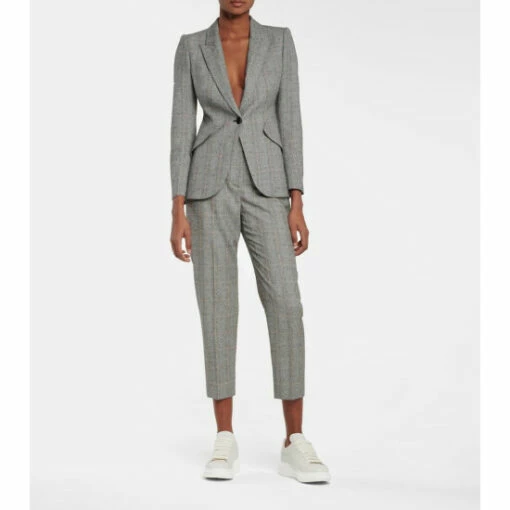 Alexander McQueen Leather Sneakers 5 Alexander McQueen Leather Sneakers -Alexander McQueen Sales Store unnamed file 1785