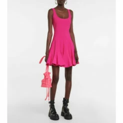 Alexander McQueen Soft Curve Leather Shoulder Bag -Alexander McQueen Sales Store unnamed file 1825