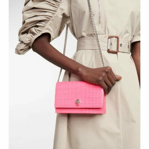 Alexander McQueen Skull Mini Leather Crossbody Bag -Alexander McQueen Sales Store unnamed file 1853