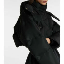 Alexander McQueen Cropped Puffer Jacket -Alexander McQueen Sales Store unnamed file 1866