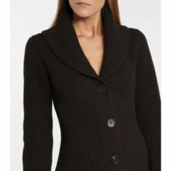 Alexander McQueen Wool And Cashmere Cardigan 6 Alexander McQueen Wool And Cashmere Cardigan -Alexander McQueen Sales Store unnamed file 1998