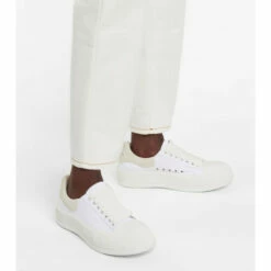 Alexander McQueen High-rise Straight Jeans 9 Alexander McQueen High-rise Straight Jeans -Alexander McQueen Sales Store unnamed file 2004