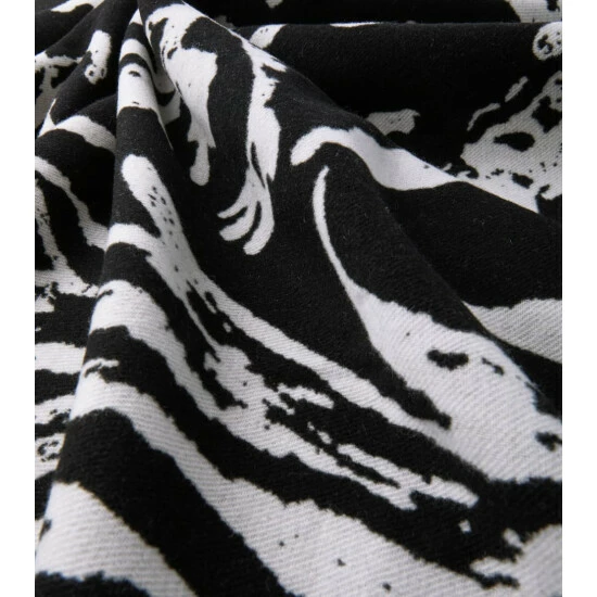 Alexander McQueen Jacquard Wool Blanket 1 Alexander McQueen Jacquard Wool Blanket