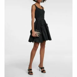 Alexander McQueen Four Ring Embellished Clutch 8 Alexander McQueen Four Ring Embellished Clutch -Alexander McQueen Sales Store unnamed file 2282