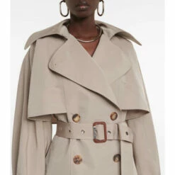 Alexander McQueen Pleated Faille Trench Coat 6 Alexander McQueen Pleated Faille Trench Coat -Alexander McQueen Sales Store unnamed file 2311