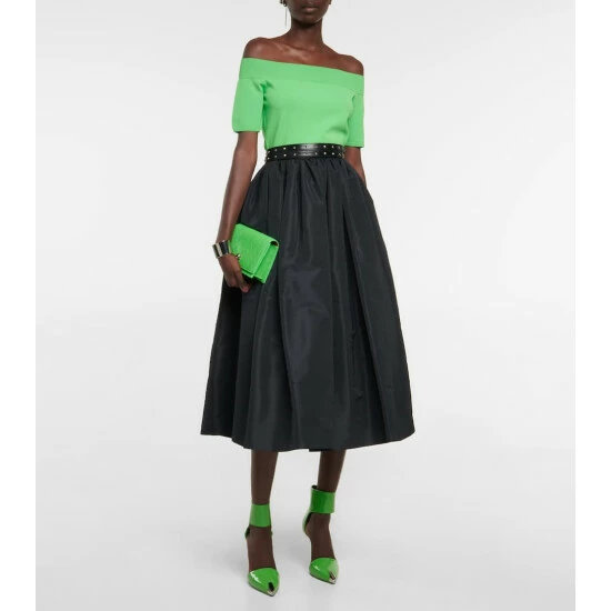 Alexander McQueen Skull Small Leather Crossbody Bag 4 Alexander McQueen Skull Small Leather Crossbody Bag - Image 4